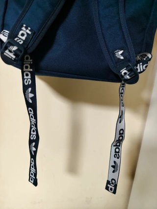 Mochila Adidas NUEVA con etiquetas