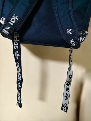Mochila Adidas NUEVA con etiquetas