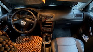 Volkswagen Golf 2003