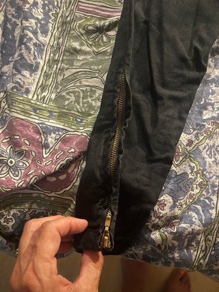 Pantalones vaqueros negros con cremallera