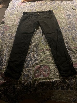 Pantalones vaqueros negros con cremallera
