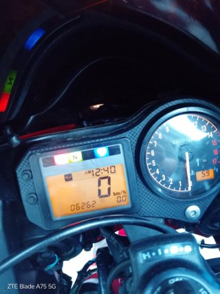 Honda CBR600 Sportbike Roja y Blanca