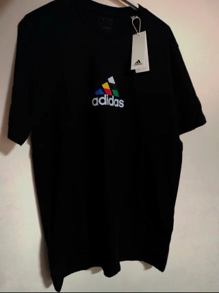 Camiseta Adidas NUEVA