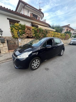 Peugeot 208 2014