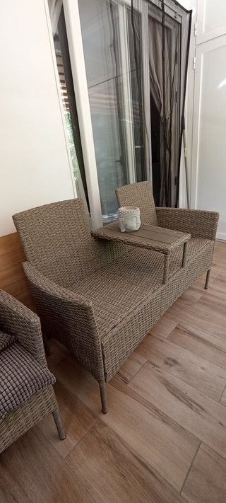 Banco terraza jardín ratán y tela beige