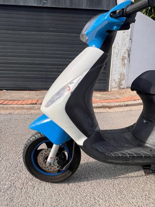 Piaggio Zip 49cc 2T - Año 2016 - 12000km