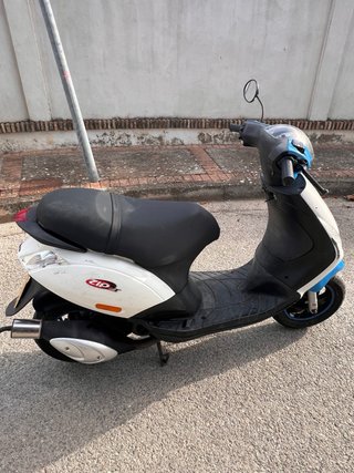Piaggio Zip 49cc 2T - Año 2016 - 12000km