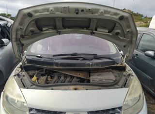 Renault 1687795 faro derecho scenic ii (jm)