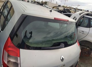 Renault 1687795 faro derecho scenic ii (jm)