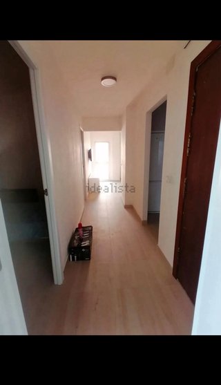 Se alquila piso de dos dormitorios