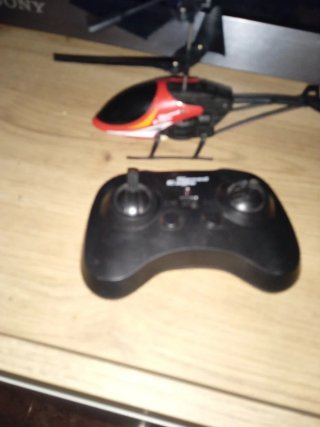Helicóptero RC con mando