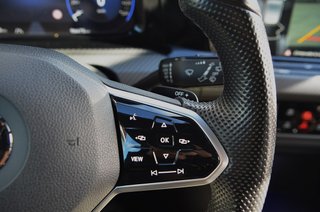 Volkswagen Golf VIII R-Line DSG+Full Led+Navegacio