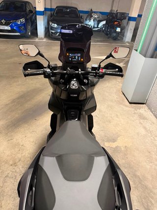 Honda ADV 350 2025 Negra