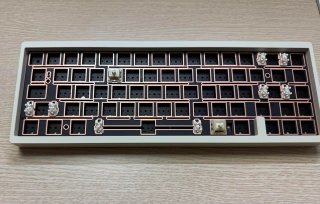 Teclado Mecánico Lucky v2 Blanco Dorado