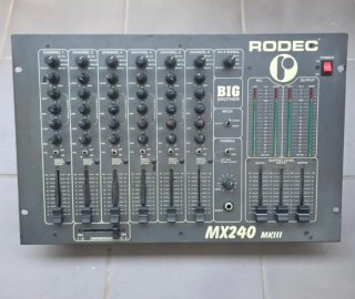Mesa de mezclas Rodec MX240 MKIII
