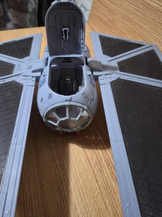 Star Wars X-Wing e TIE Fighter Giocattoli