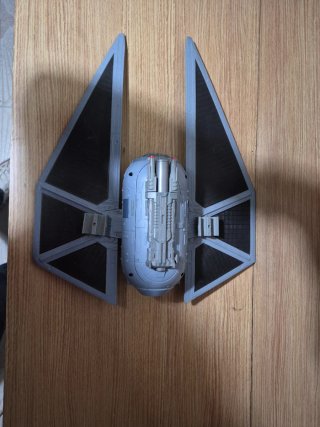 Star Wars X-Wing e TIE Fighter Giocattoli