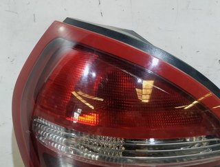 PILOTO TRASERO IZQUIERDO NISSAN ALMERA (N16/E)