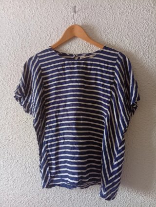 Blusa Sfera Rayas Azul y Blanco Talla L