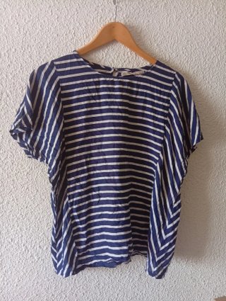Blusa Sfera Rayas Azul y Blanco Talla L
