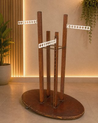 Expositor Ropa Madera y Metal
