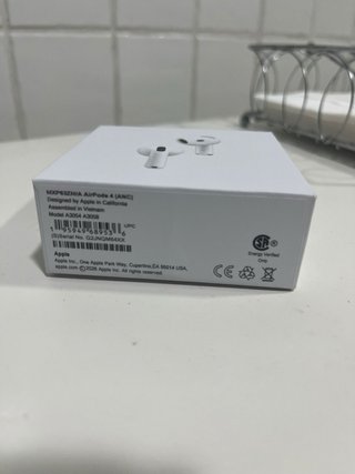 Airpods 4 con Cancelación de ruido