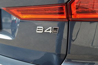 Volvo XC60 R-Design Black Edition+Camara trasera+