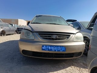 Faro derecho kia 1810936 carens (rs)