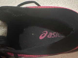 Zapatillas Asics Negras y Rosas