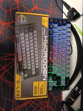 Teclado G-LAB RGB