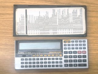 Calculadora Casio FX-850P.