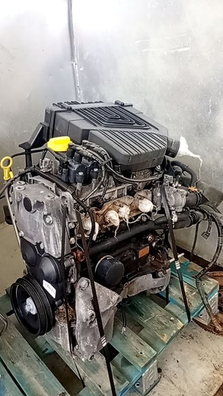 MOTOR COMPLETO Dacia Sandero (01.2008->)