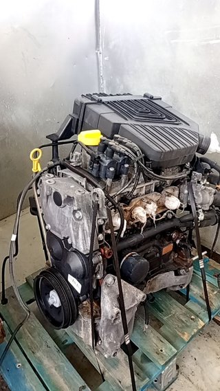 MOTOR COMPLETO Dacia Sandero (01.2008->)
