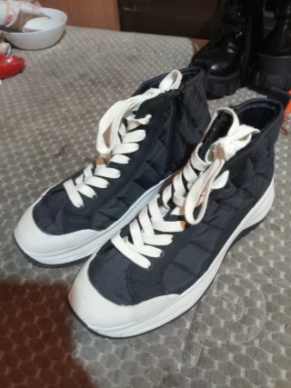 Zapatillas Zara negras plataforma blanca talla 38