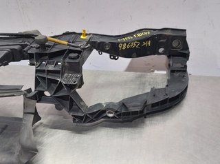 PANEL FRONTAL FORD FOCUS BERLINA (CEW) T1DA