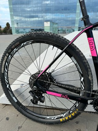 Berria Bravo 3.2 Carbon MTB