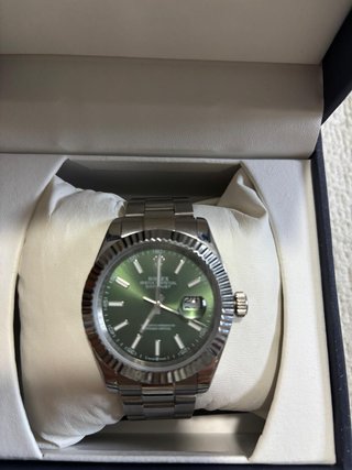 Reloj  Verde Impecable