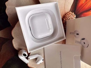 AirPods 4 con Cancelación Activa de Ruido