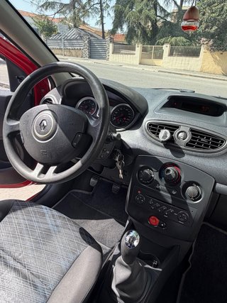 Renault Clio III 1.5 dCi 105CV | 151.000 km | Embr