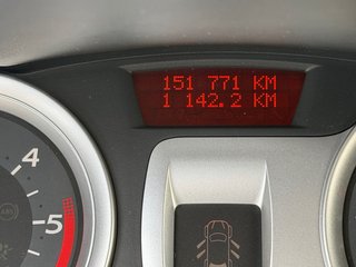Renault Clio III 1.5 dCi 105CV | 151.000 km | Embr