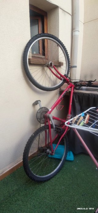 Bicicleta Orbea Roja Necesita una puesta a punto