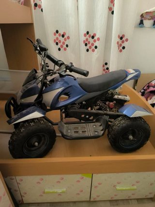 ¡SOLO 70€! Mini Quad Azul para Reparar