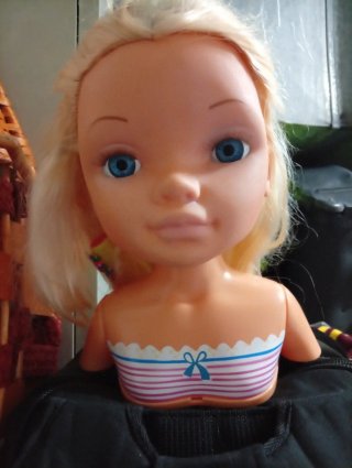 Cabeza de muñeca Nancy