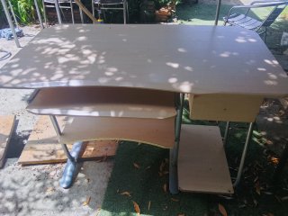 Escritorio madera y metal beige/plata