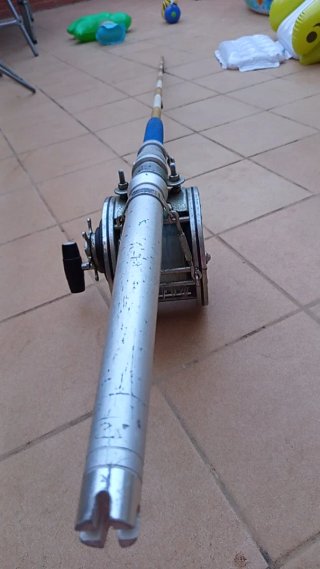Equipo pesca atún y grandes especies