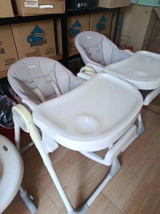 2 Tronas de bebé Shom reclinables