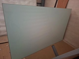 Mesa de cristal templado