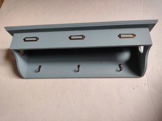 Perchero de pared con balda