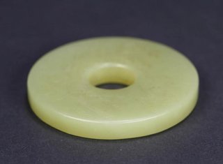 Colgante de jade elegante tallado