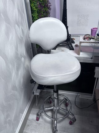 Taburete de estética